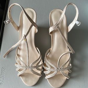 David’s Bridal Wedding shoes only won once!